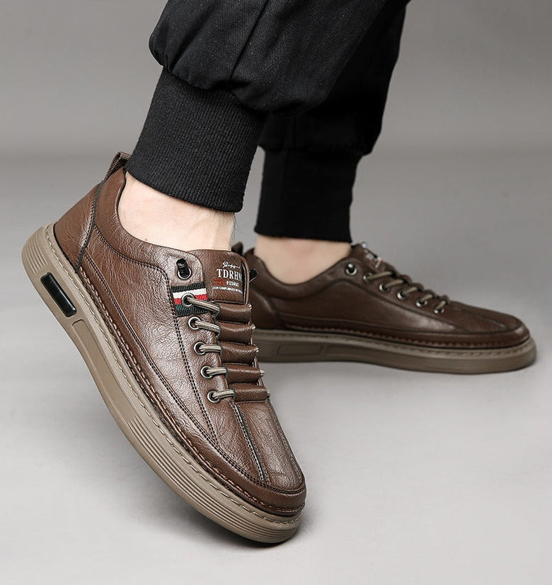 VEIGGARA | Casual sneakers i äkta läder från Vinny