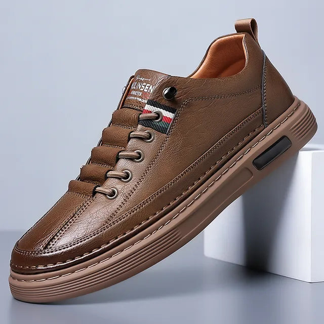 VEIGGARA | Casual sneakers i äkta läder från Vinny